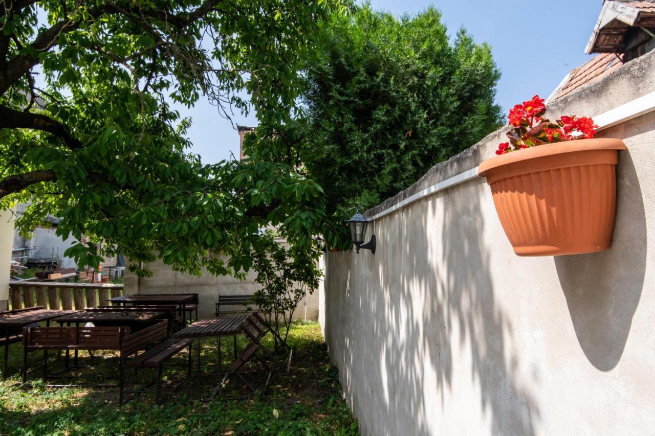 Hello Apartmanhaz Ödenburg Exterior foto